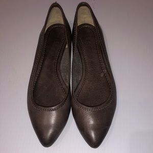 Frye Regina pointed toe flats